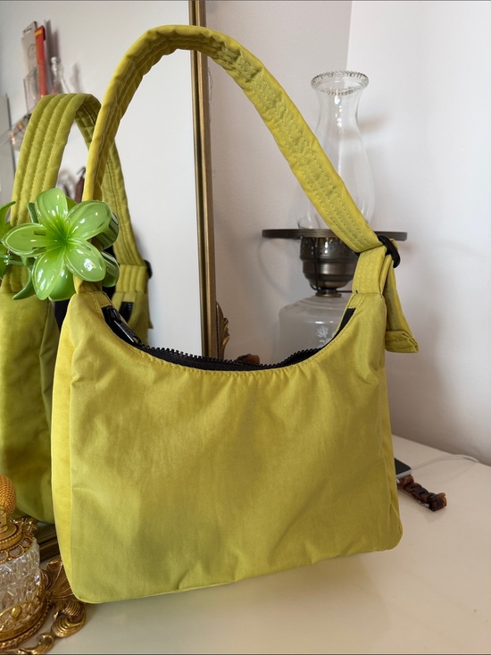 BAGGU Handbags - BAGGU hand bag